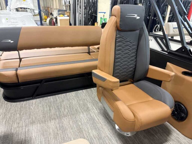 2026 Bennington 23SSB - ESP - Limited Edition US-ETWS9817K526 [photo 15]